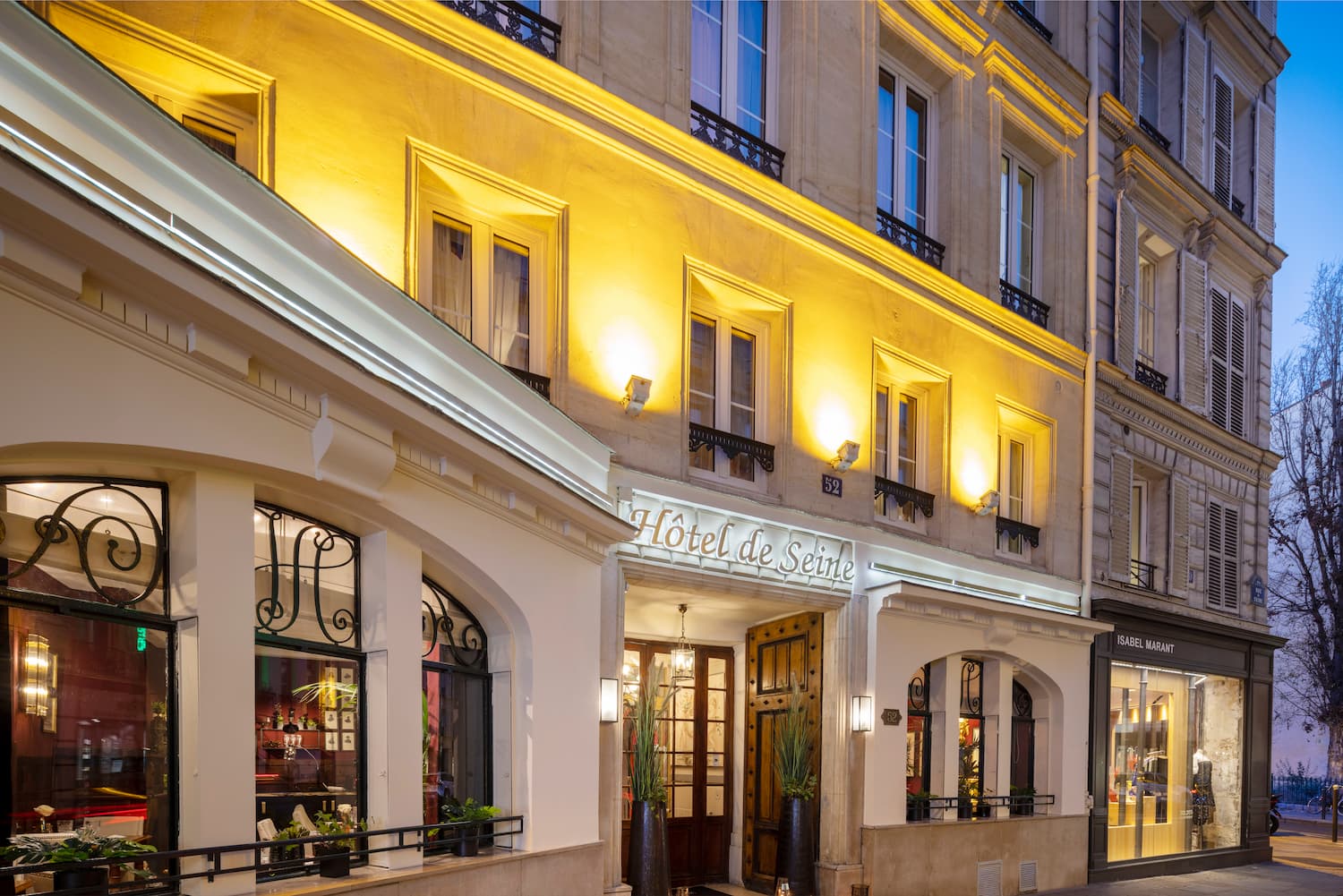 Hotels Paris Saint Germain des Pres Hotel de Seine façade de nuit